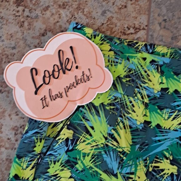 Soft Surroundings Size XL Green Blue Pull On Stretch Pants Ankle Length Skinny - Picture 3 of 14